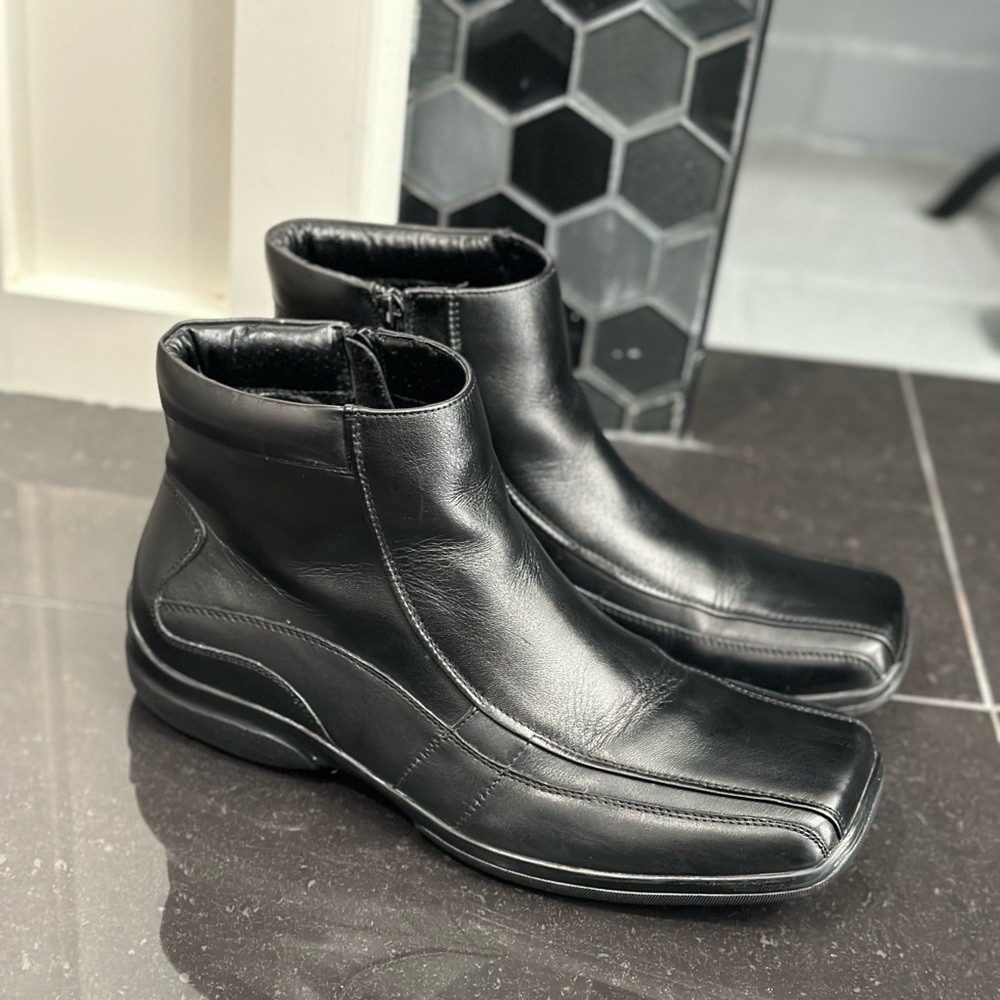 Men’s Aldo dress boots